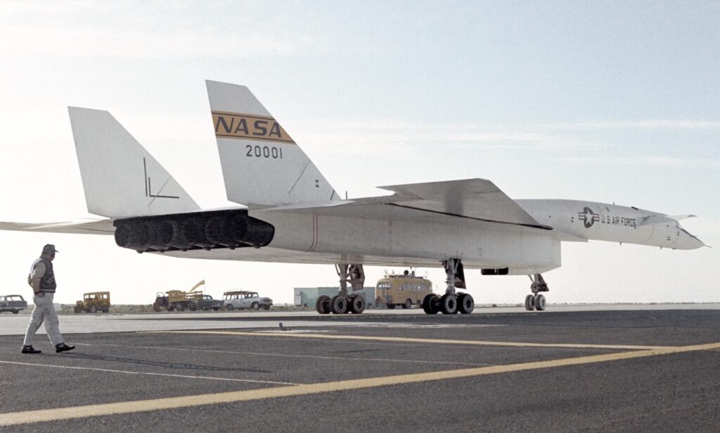XB-70 Drooped Wingtips