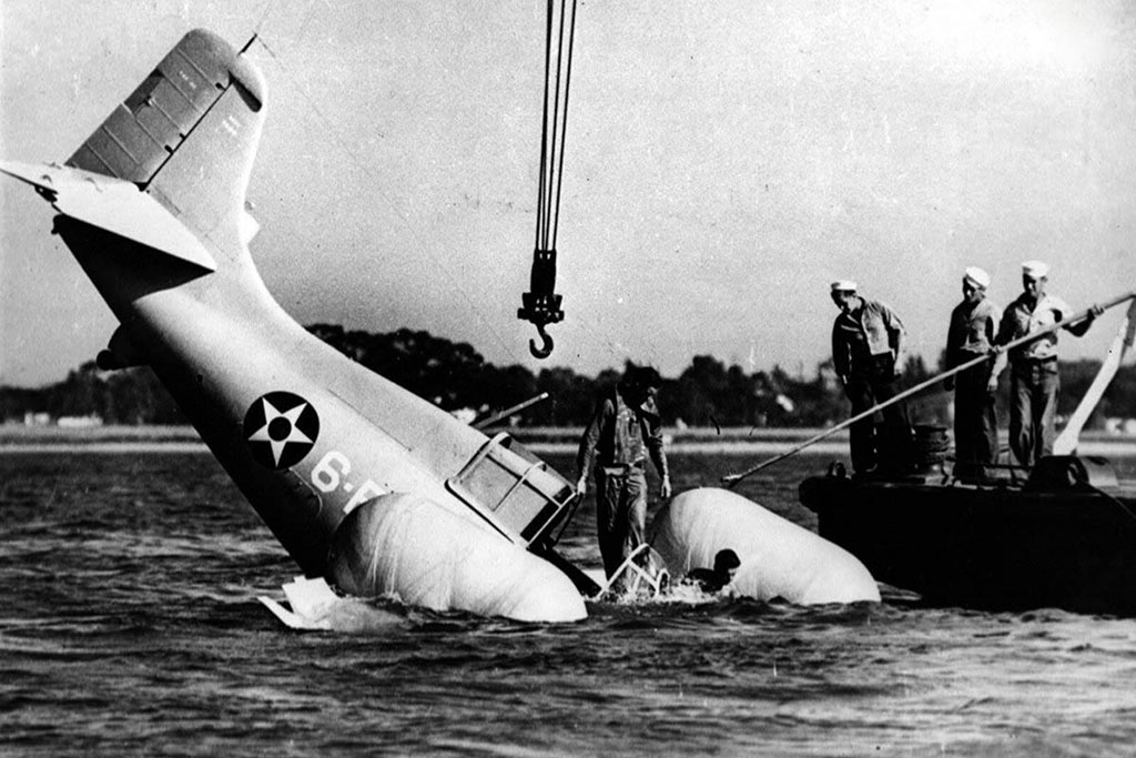 post plane crash in water - floating